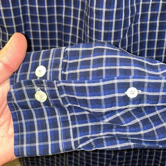 Brooks Brothers Regent size medium long sleeve button down shirt great condition - Picture 4 of 9